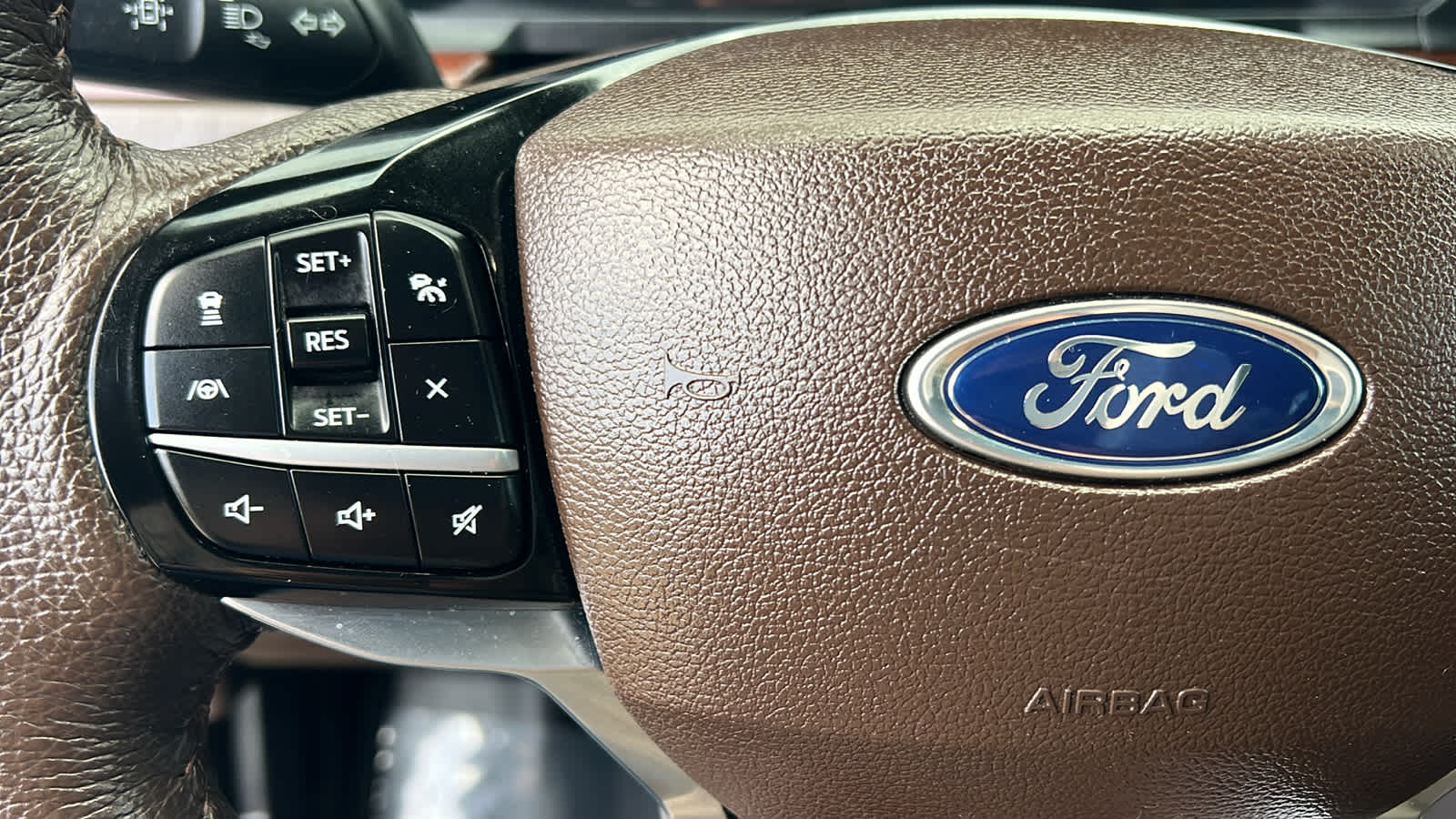 Thumbnail: 2023 Ford Explorer - 19