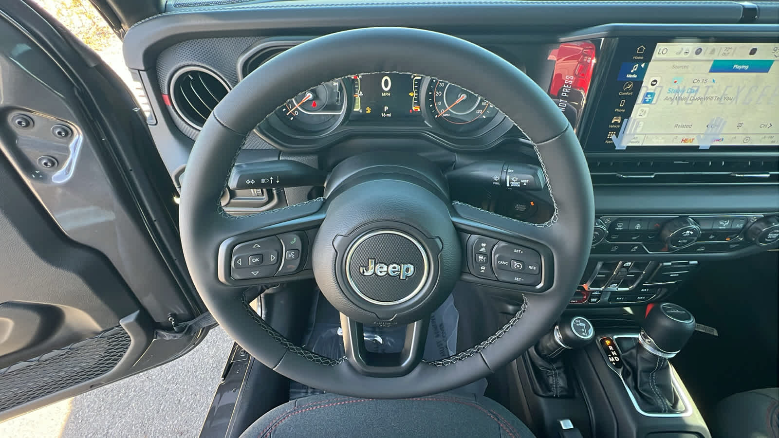 Thumbnail: 2026 Jeep Gladiator - 18