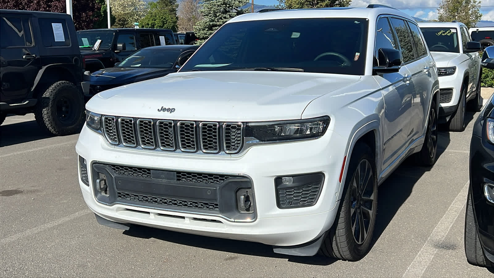 Thumbnail: 2023 Jeep Grand Cherokee - 1