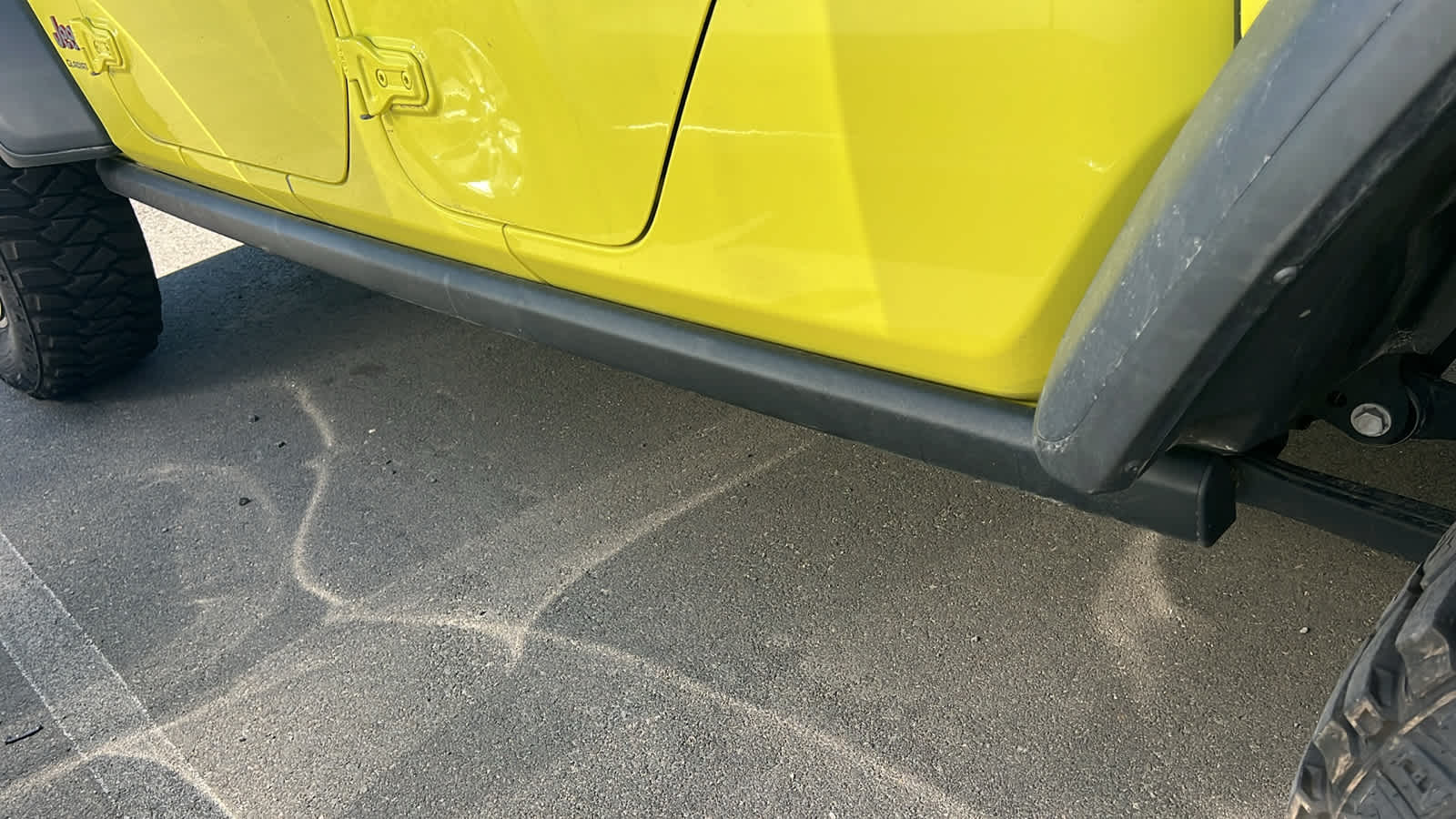 Thumbnail: 2024 Jeep Gladiator - 10