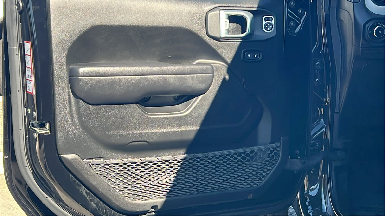 Thumbnail: 2024 Jeep Wrangler - 23