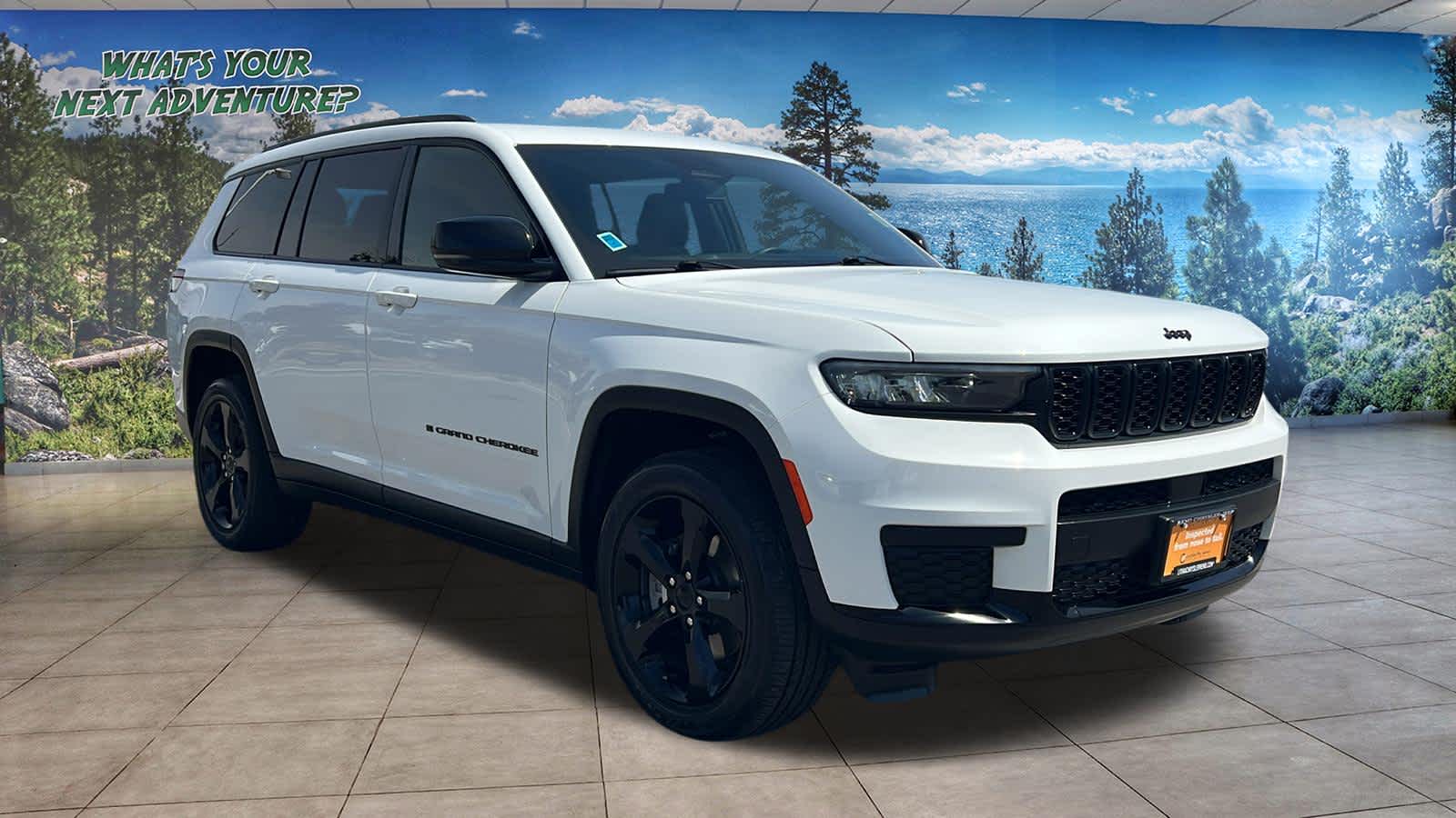 Thumbnail: 2023 Jeep Grand Cherokee - 3