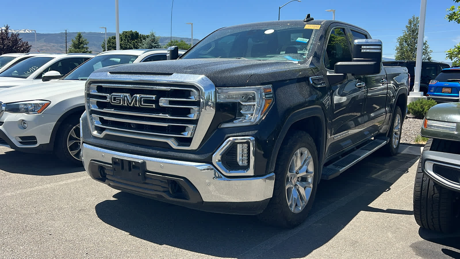 2021 GMC Sierra 4WD Crew Cab Short Box SLT's photo