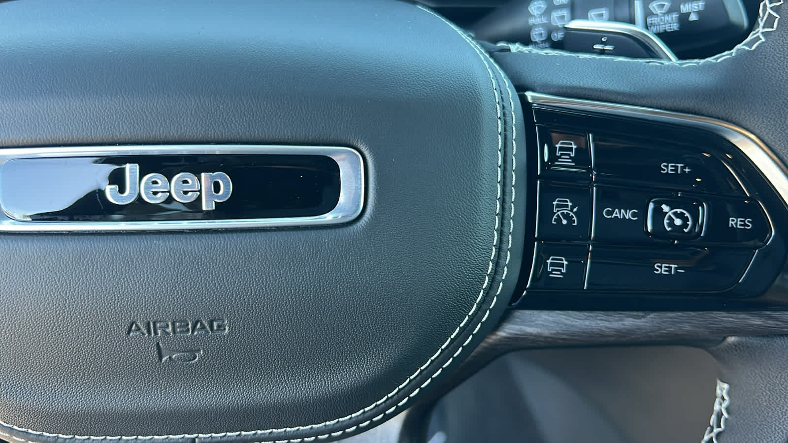 Thumbnail: 2025 Jeep Grand Cherokee L - 20