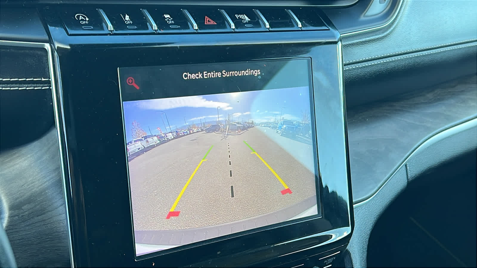 Thumbnail: 2022 Jeep Grand Cherokee - 16