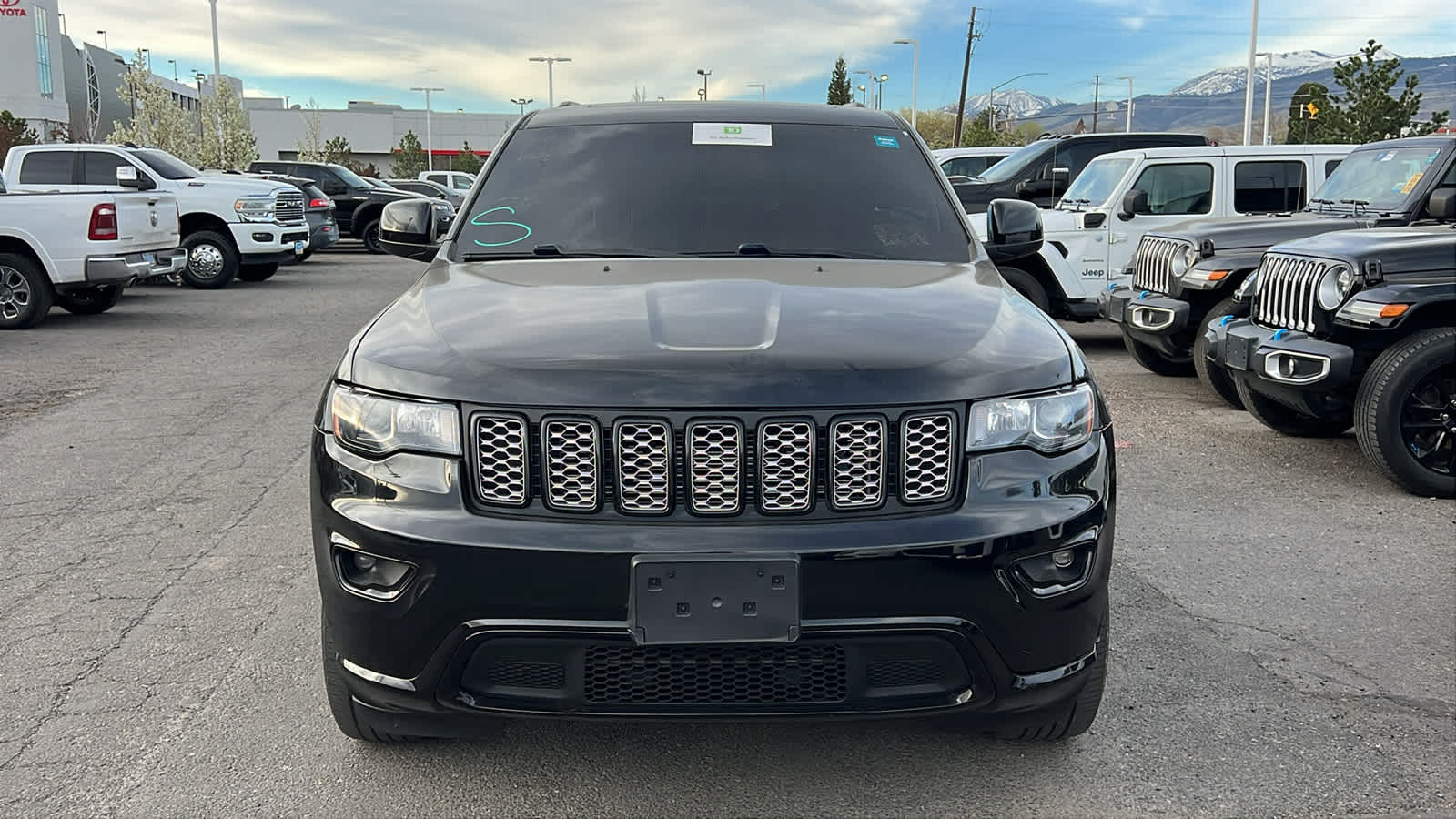 Thumbnail: 2020 Jeep Grand Cherokee - 2