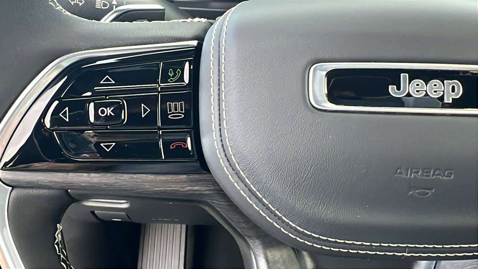 Thumbnail: 2025 Jeep Grand Cherokee L - 19