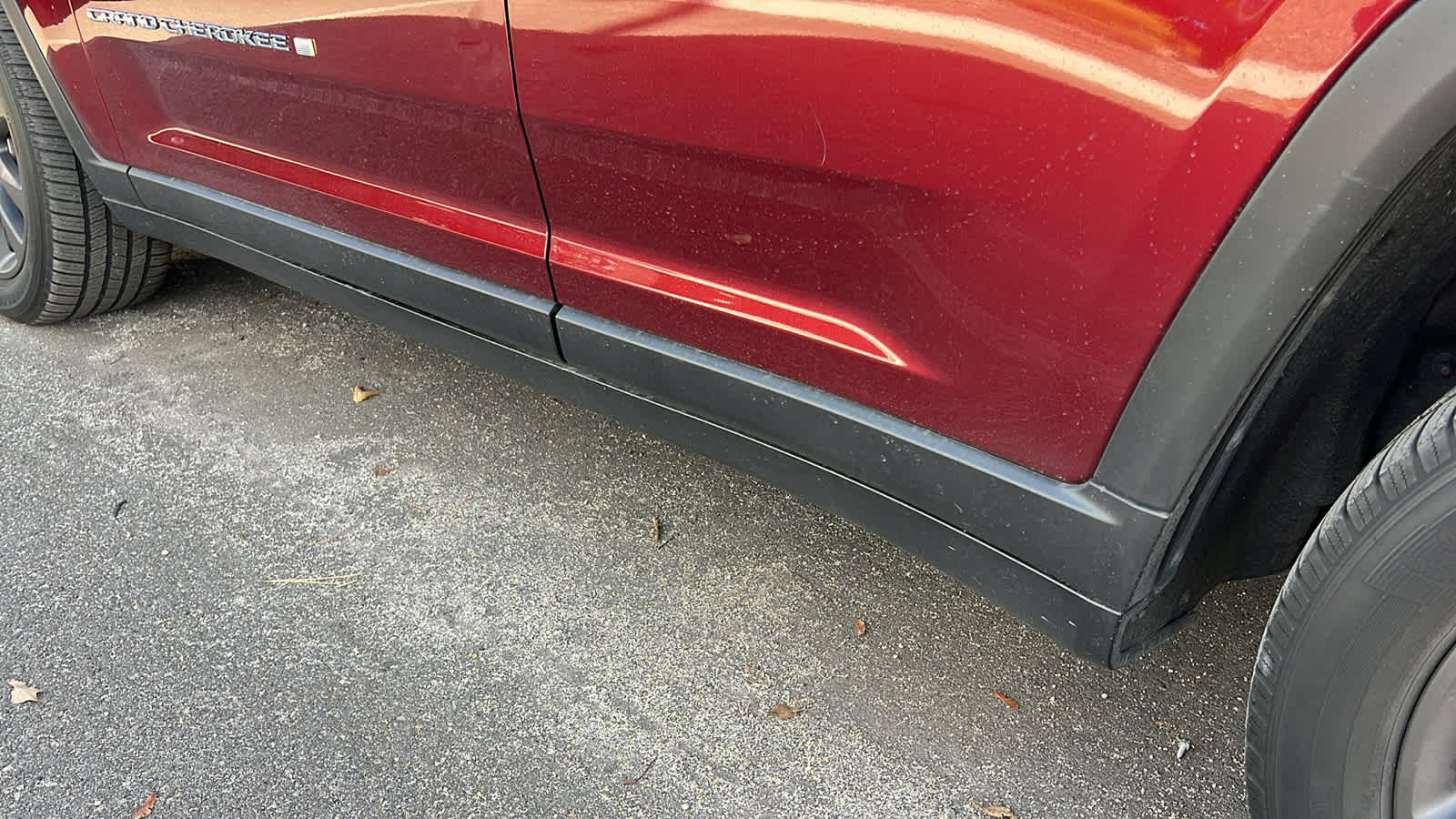 Thumbnail: 2023 Jeep Grand Cherokee - 10