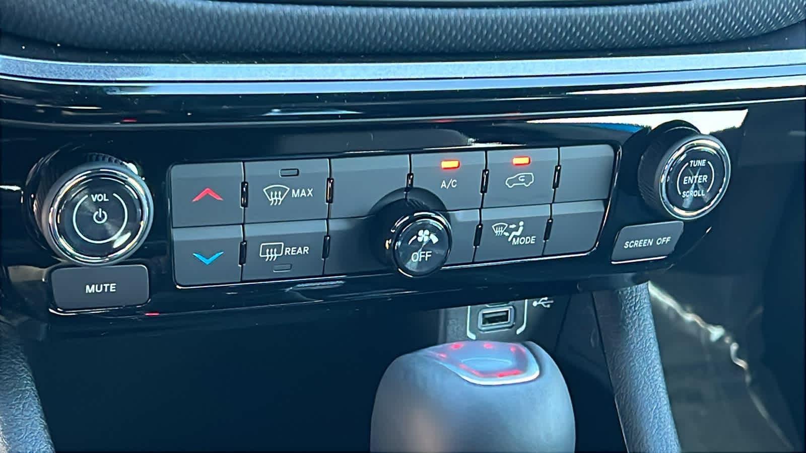 Thumbnail: 2026 Jeep Compass - 14