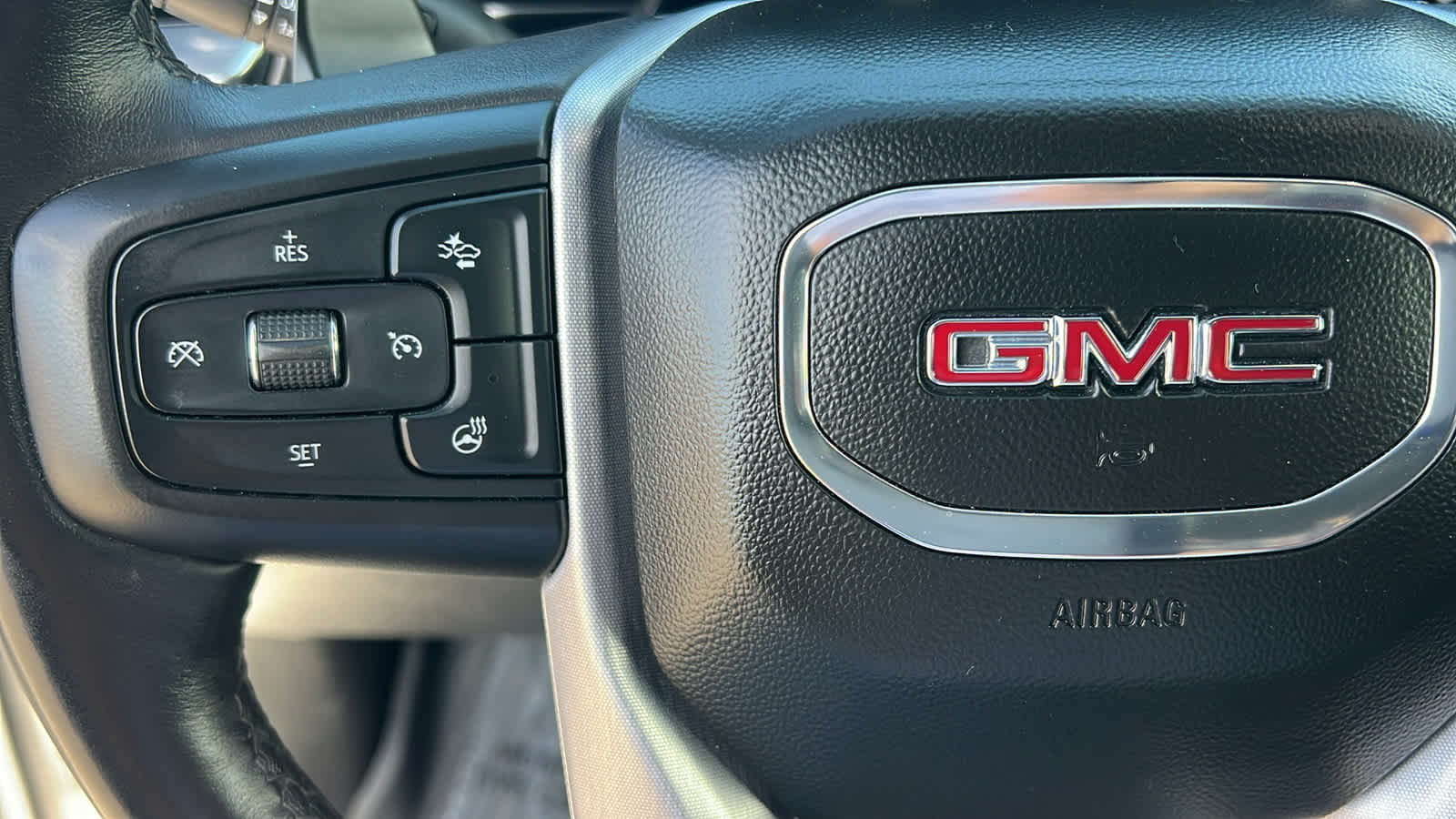 Thumbnail: 2023 GMC Sierra 1500 - 19