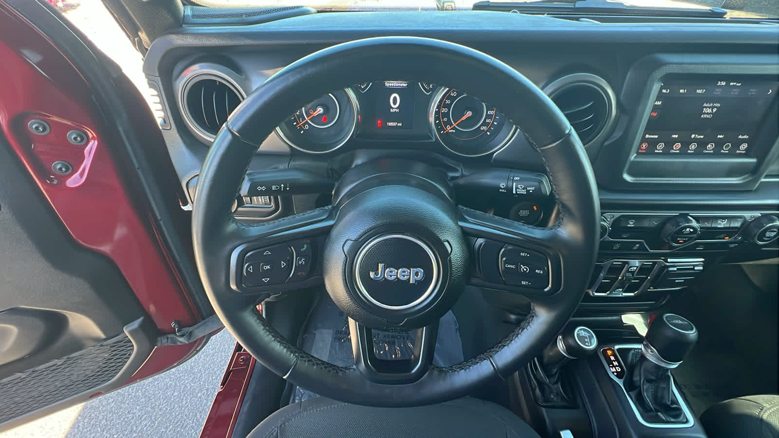 Thumbnail: 2022 Jeep Gladiator - 18