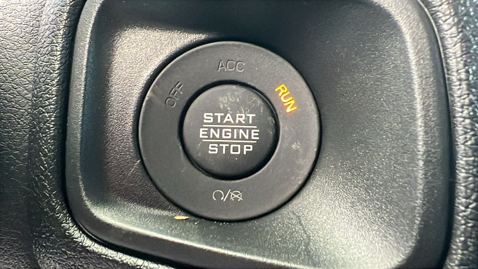 Thumbnail: 2026 Jeep Gladiator - 17