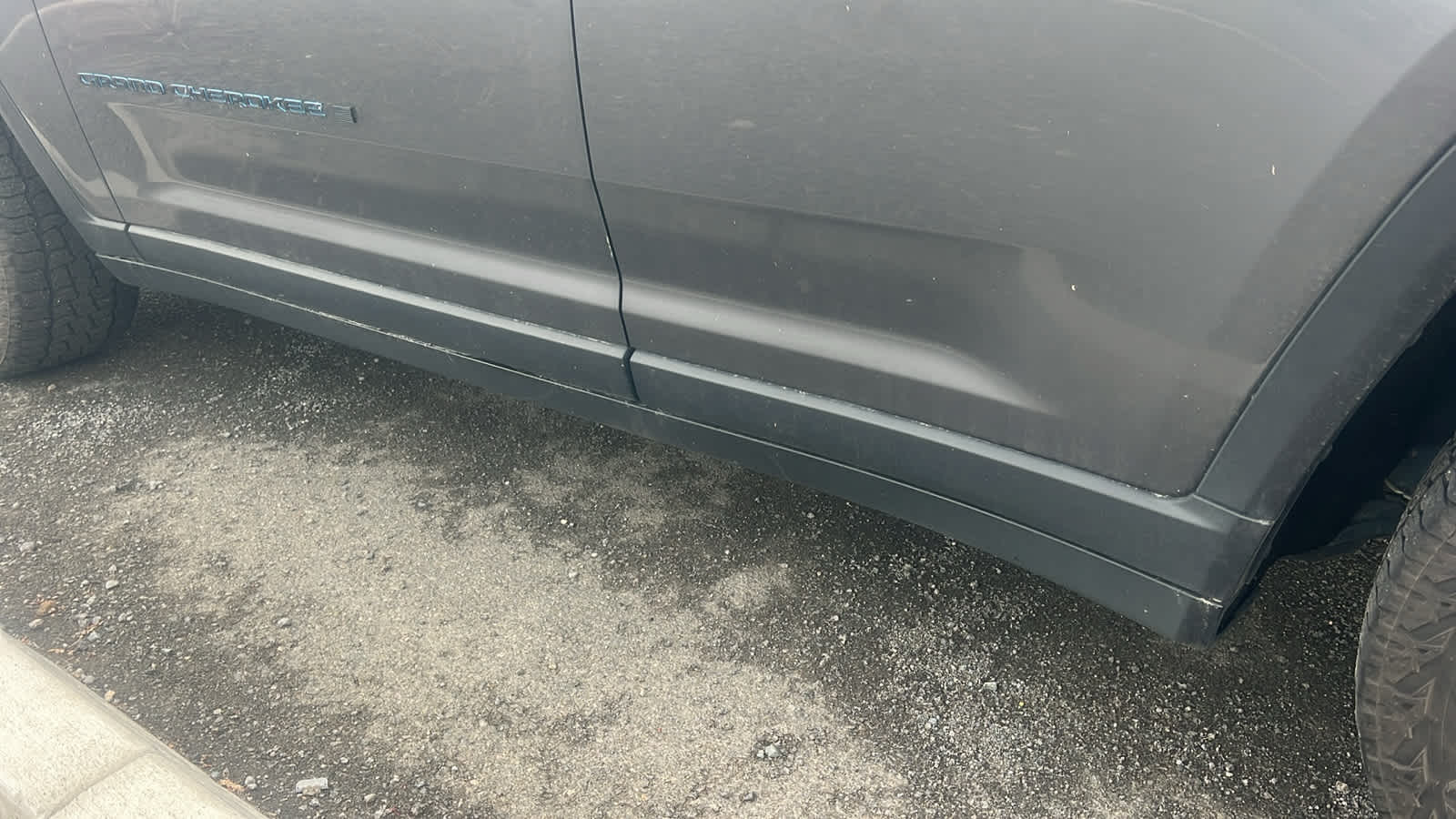 Thumbnail: 2022 Jeep Grand Cherokee - 11