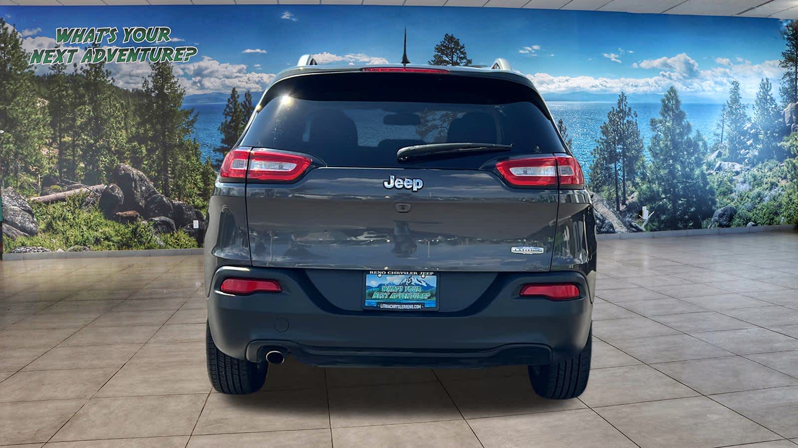 Thumbnail: 2015 Jeep Cherokee - 6
