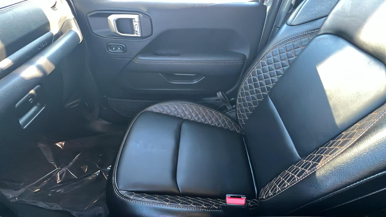 Thumbnail: 2021 Jeep Wrangler - 12