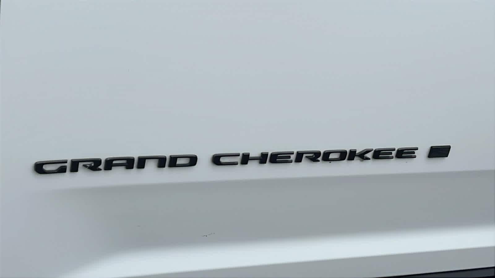 Thumbnail: 2023 Jeep Grand Cherokee - 28