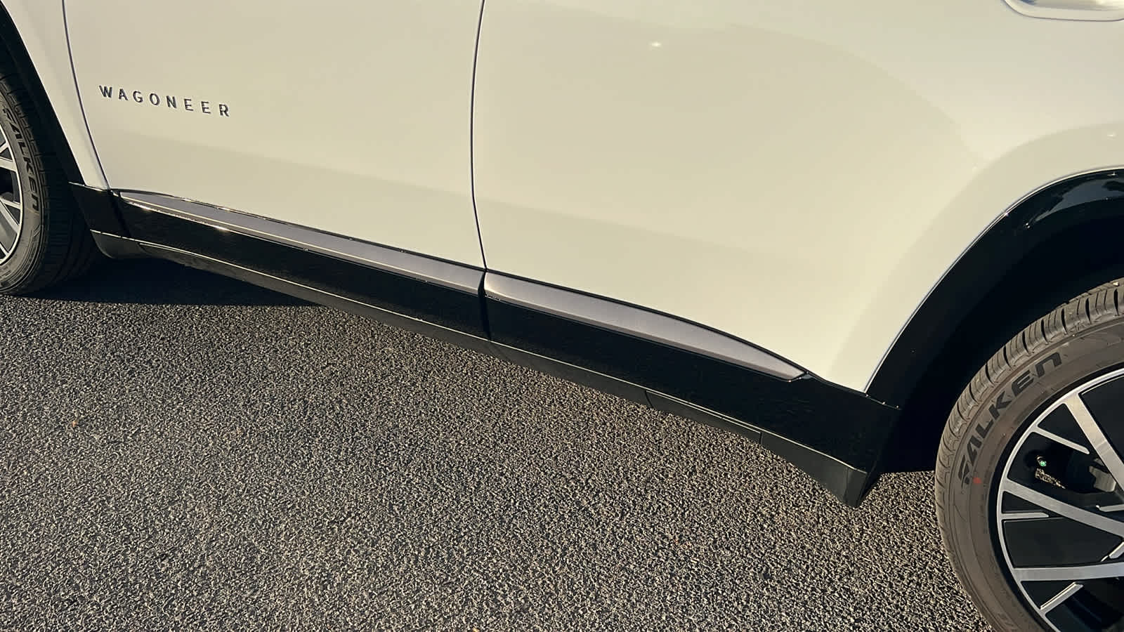 Thumbnail: 2025 Jeep Wagoneer S - 11