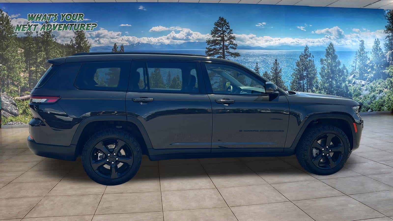 Thumbnail: 2023 Jeep Grand Cherokee - 4