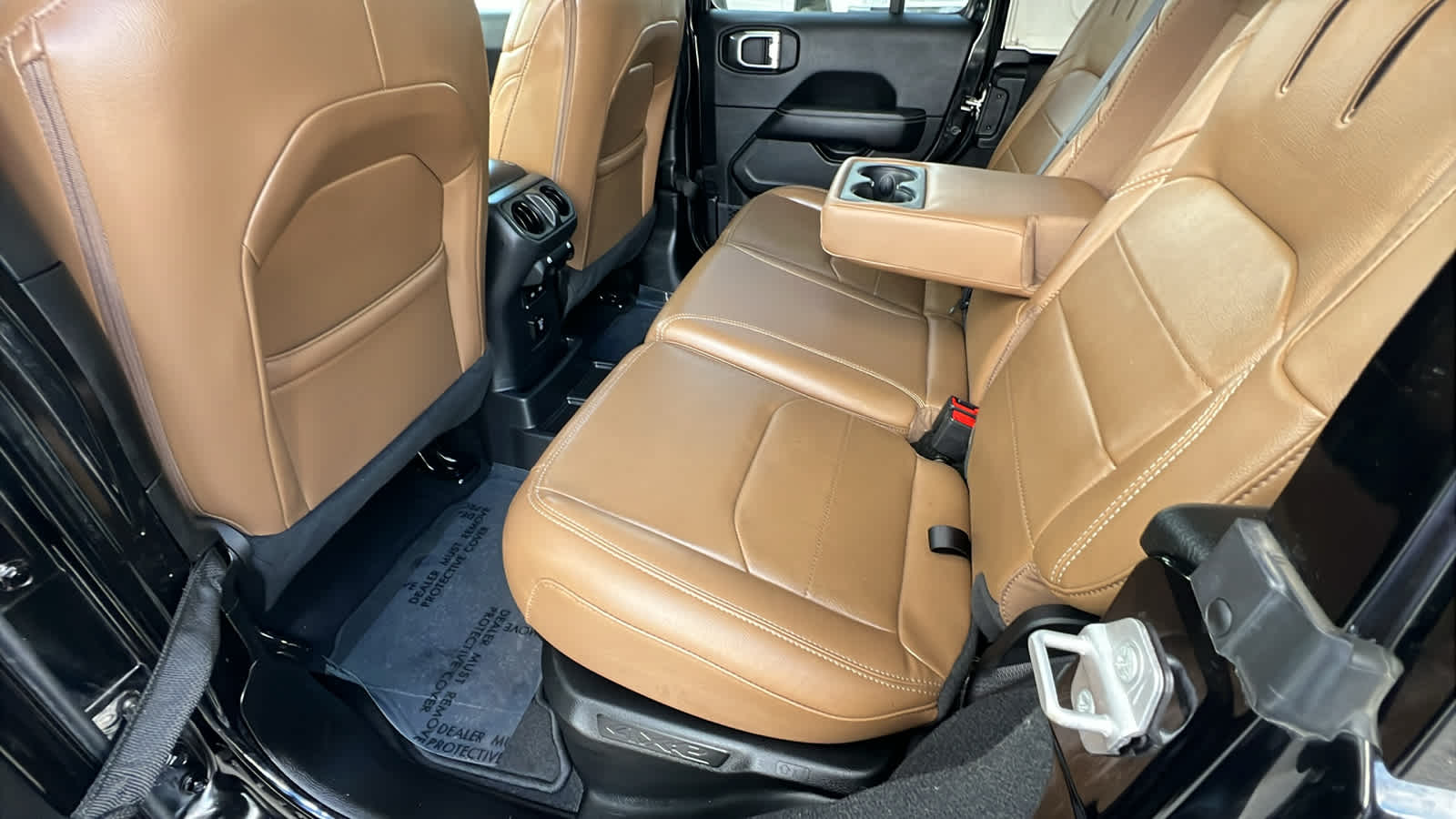 Thumbnail: 2023 Jeep Wrangler - 23