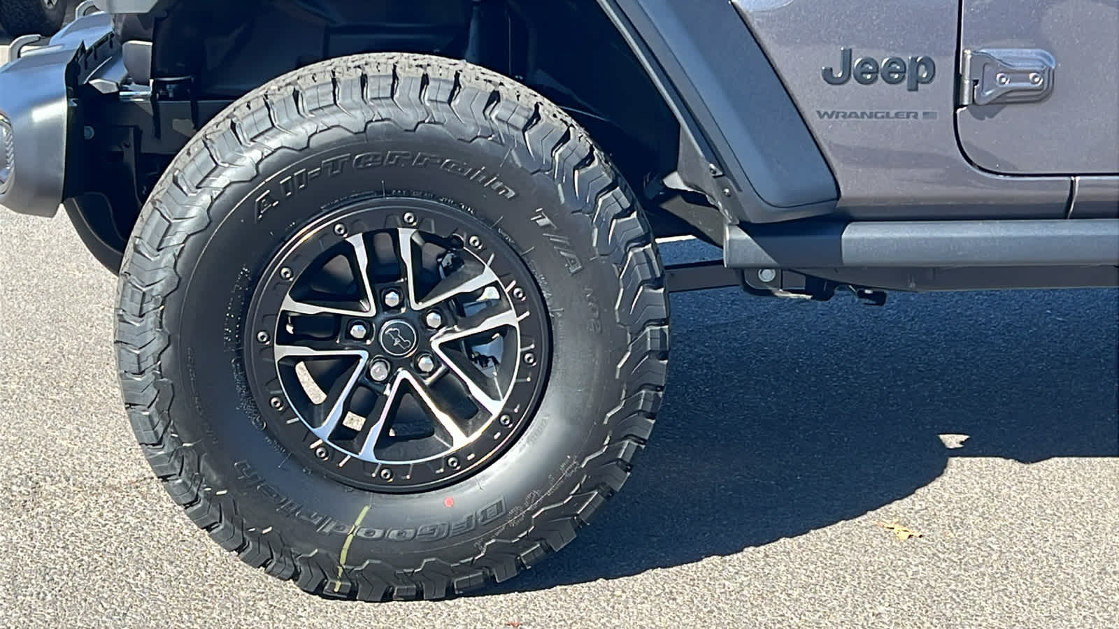 Thumbnail: 2026 Jeep Wrangler - 9