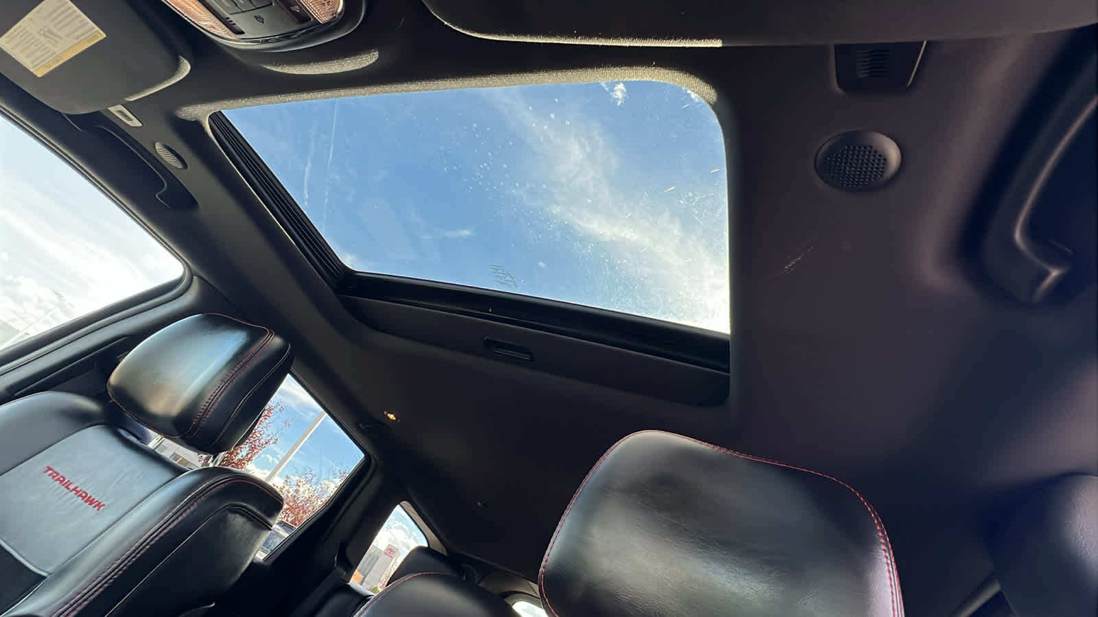 Thumbnail: 2018 Jeep Grand Cherokee - 31