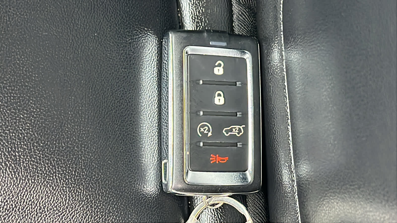 Thumbnail: 2023 Jeep Grand Cherokee - 29