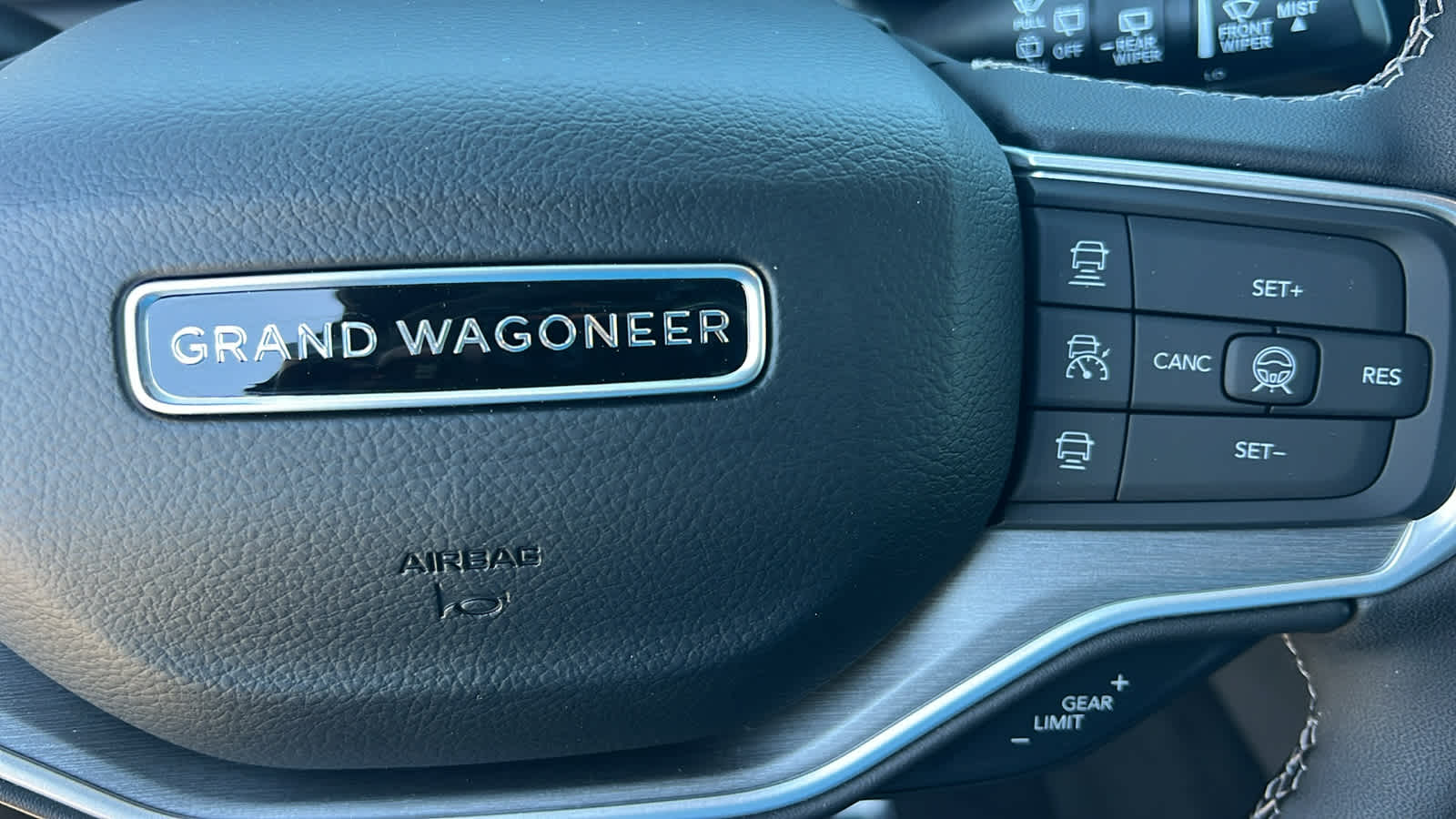 Thumbnail: 2026 Jeep Grand Wagoneer - 20