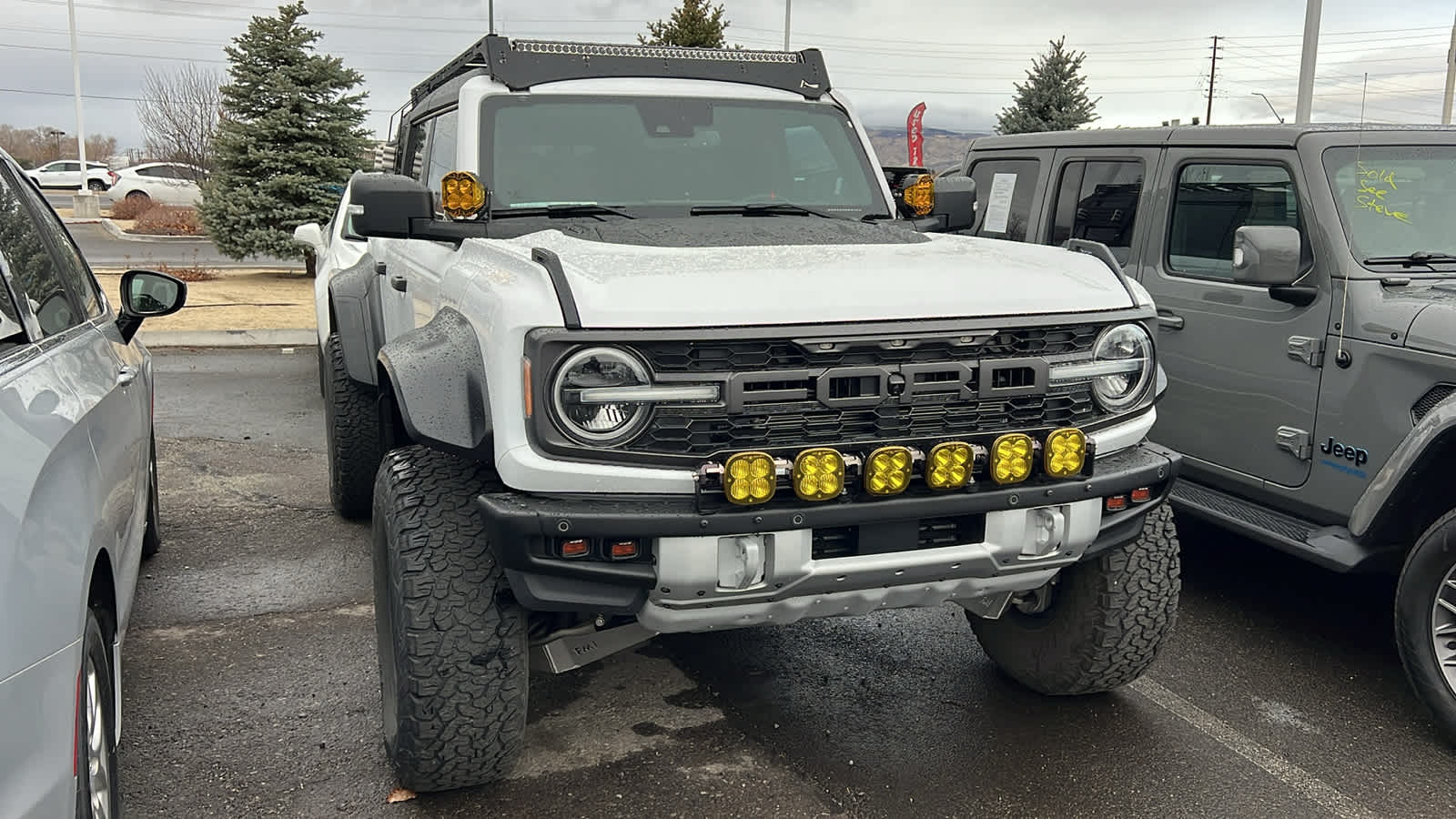 Thumbnail: 2022 Ford Bronco - 3