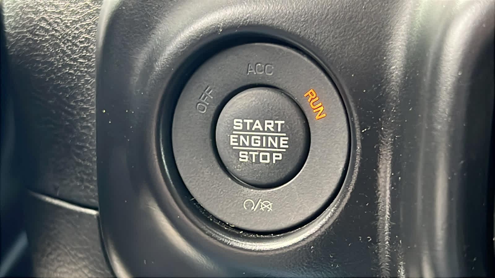 Thumbnail: 2023 Jeep Wrangler - 17