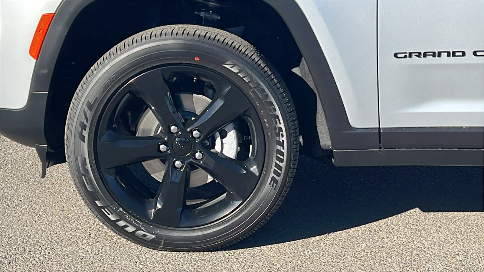 Thumbnail: 2025 Jeep Grand Cherokee - 9