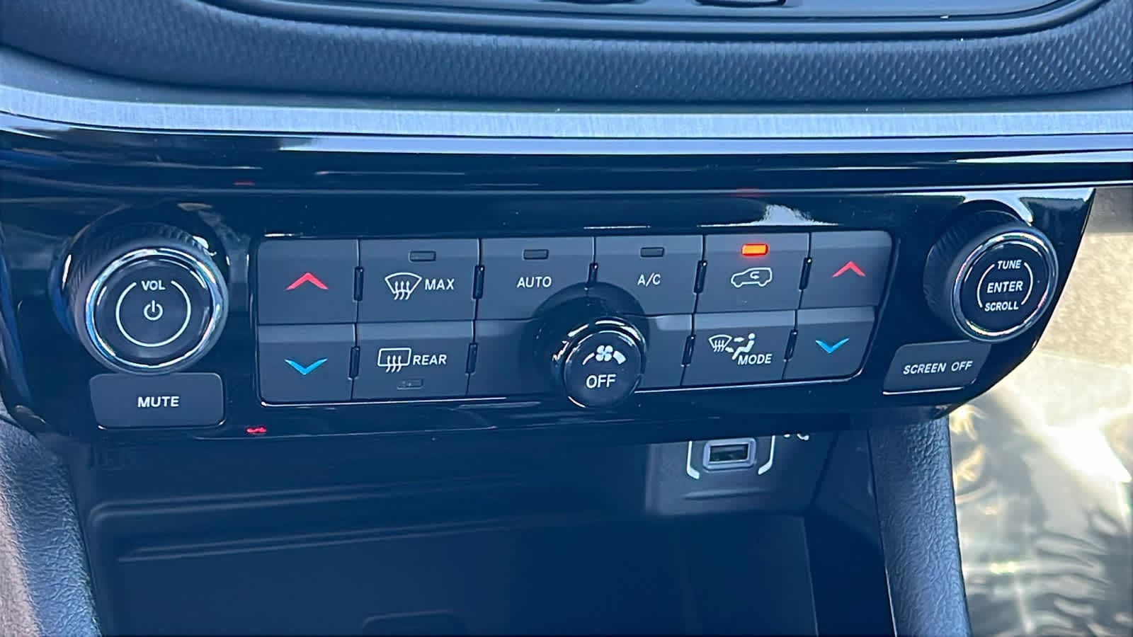 Thumbnail: 2026 Jeep Compass - 14