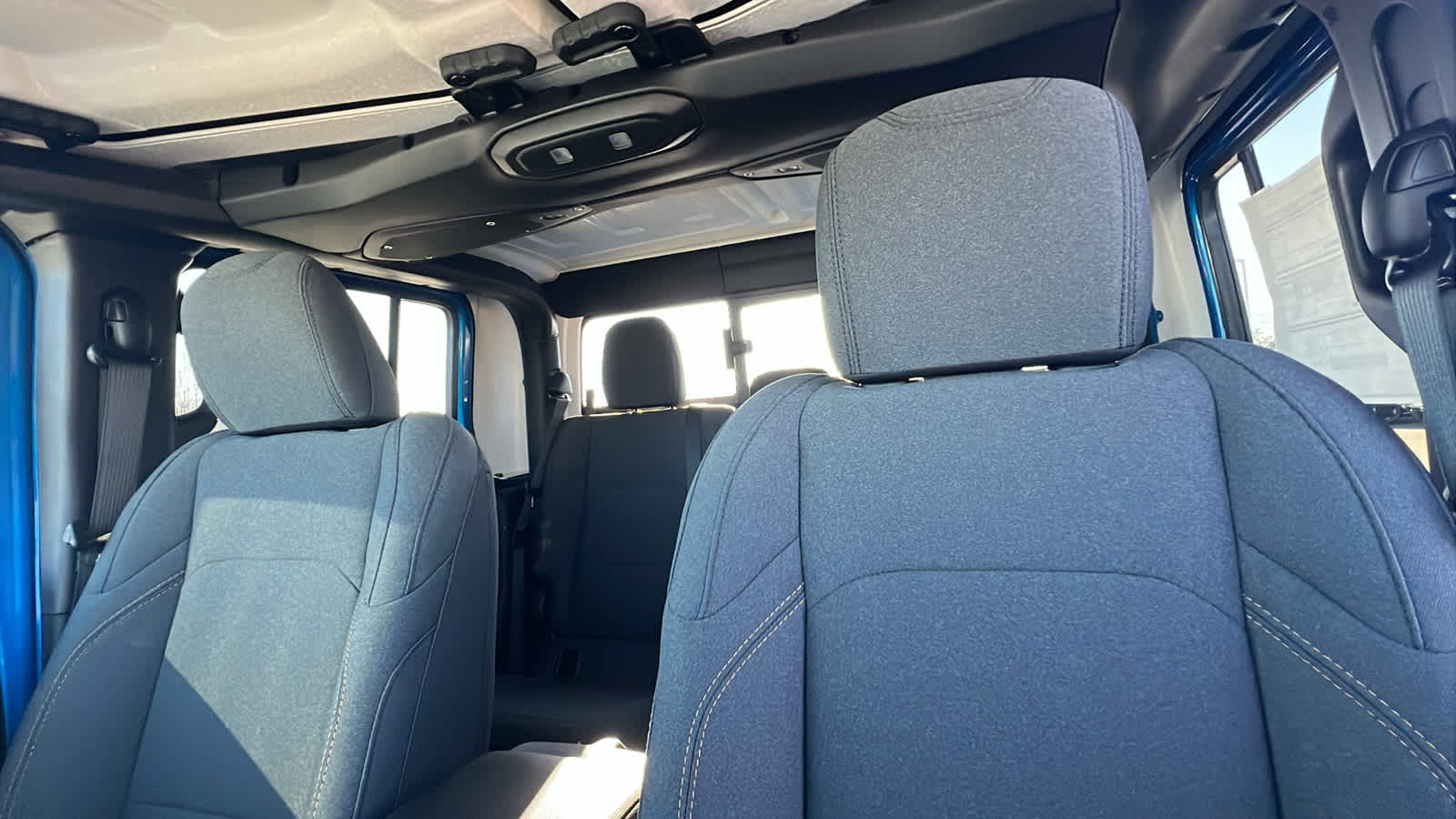 Thumbnail: 2026 Jeep Gladiator - 11