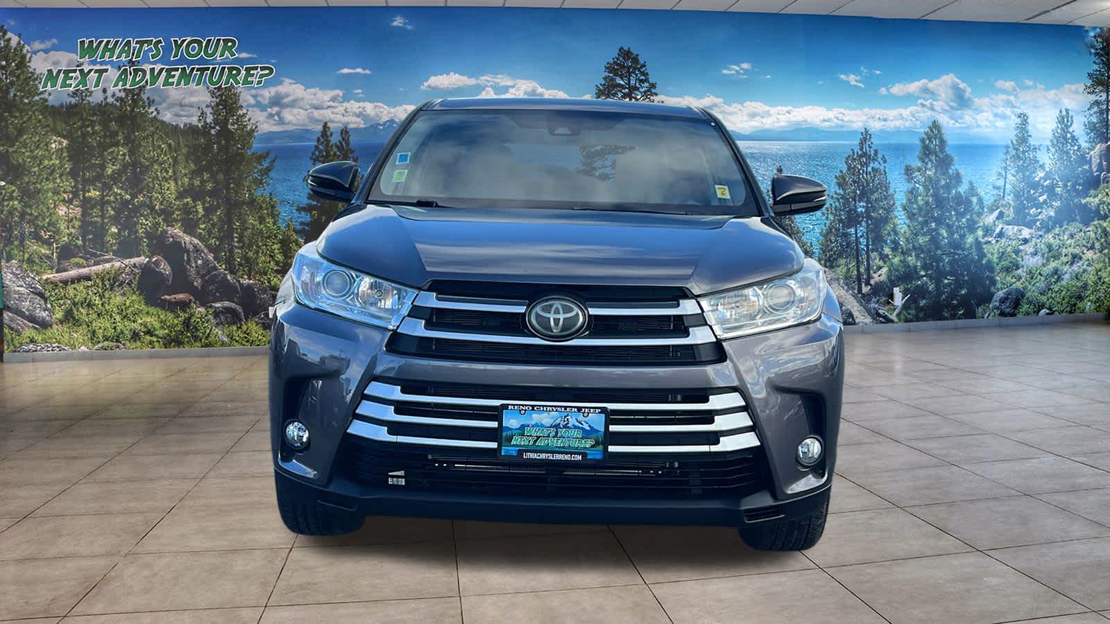 Thumbnail: 2019 Toyota Highlander - 2