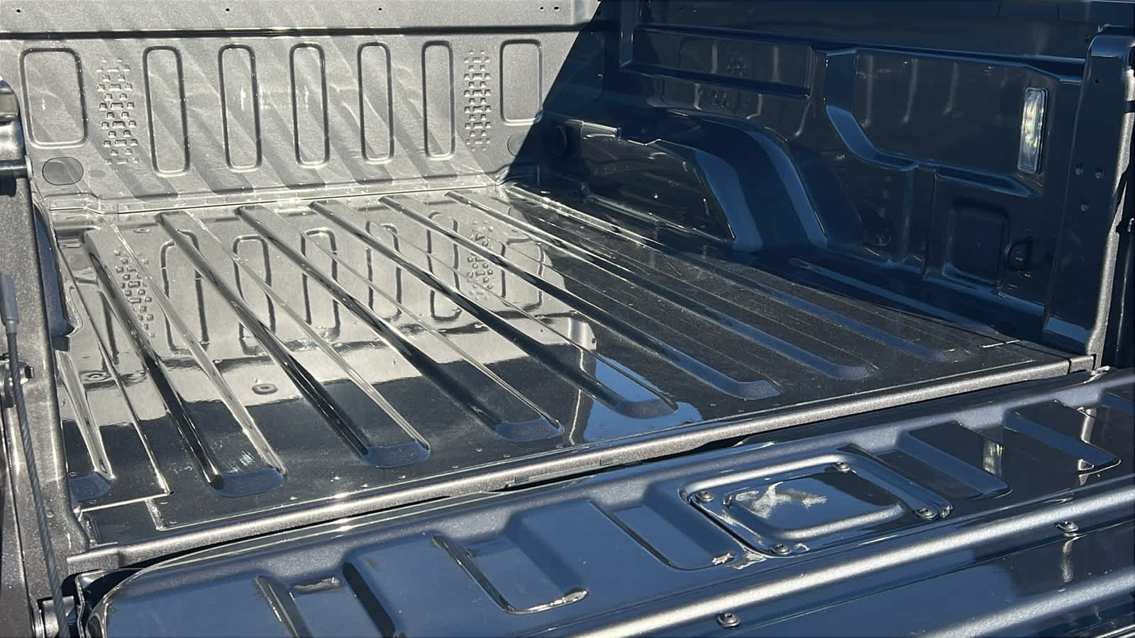 Thumbnail: 2026 Jeep Gladiator - 27