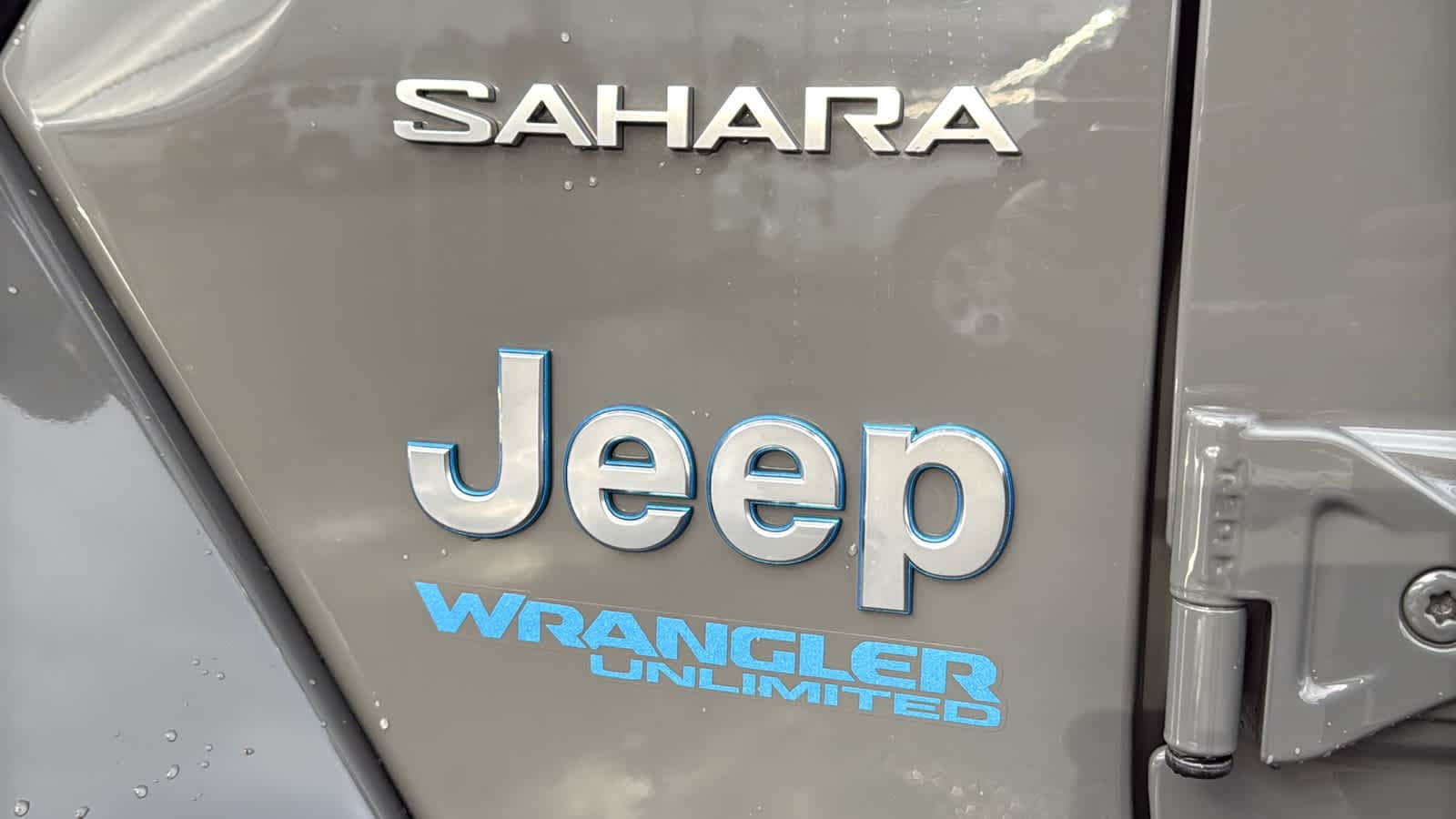 Thumbnail: 2021 Jeep Wrangler - 28