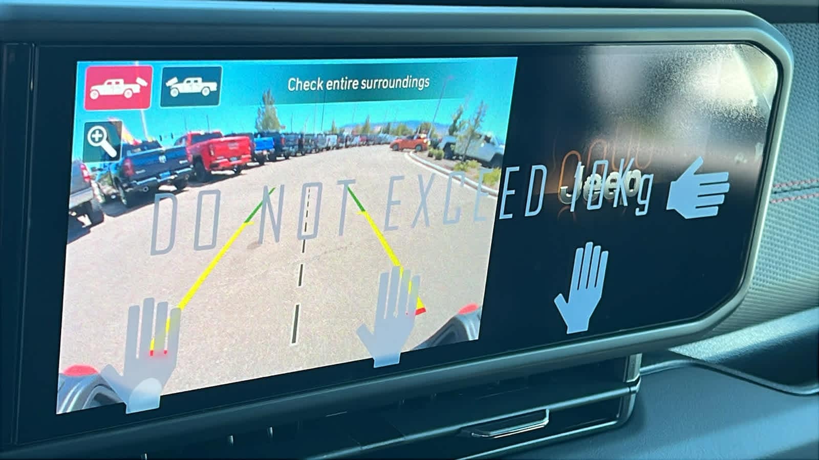 Thumbnail: 2025 Jeep Gladiator - 16