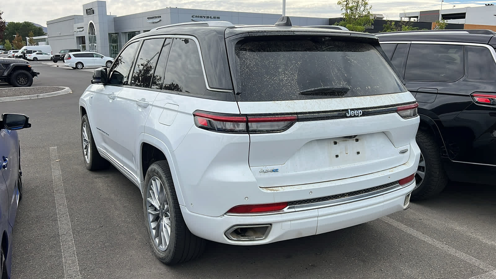 Thumbnail: 2022 Jeep Grand Cherokee - 8