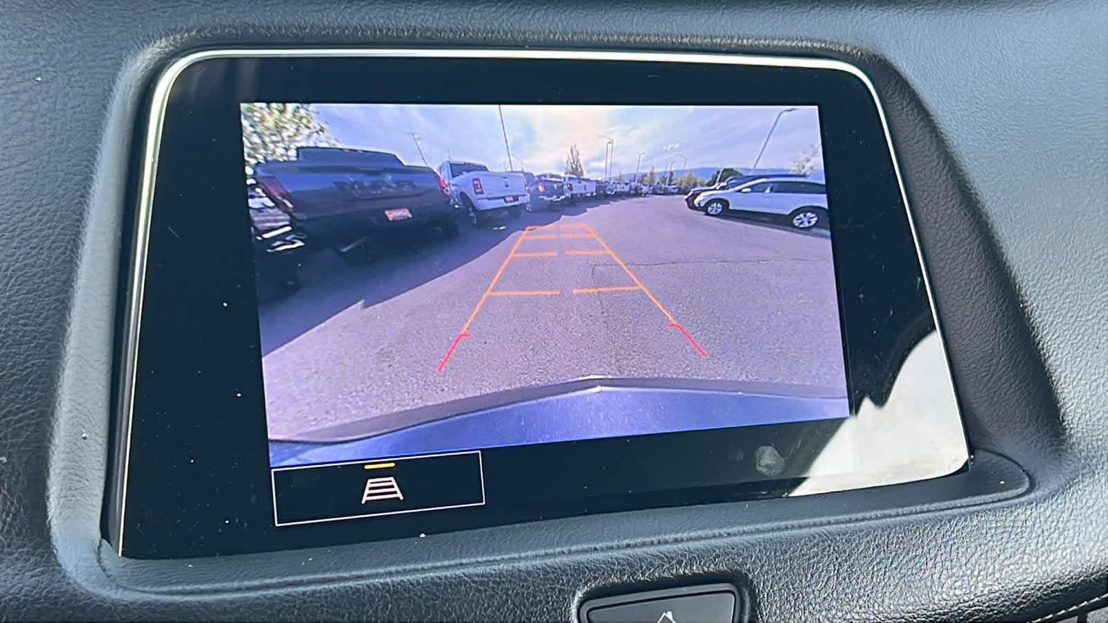 Thumbnail: 2023 Cadillac XT4 - 16