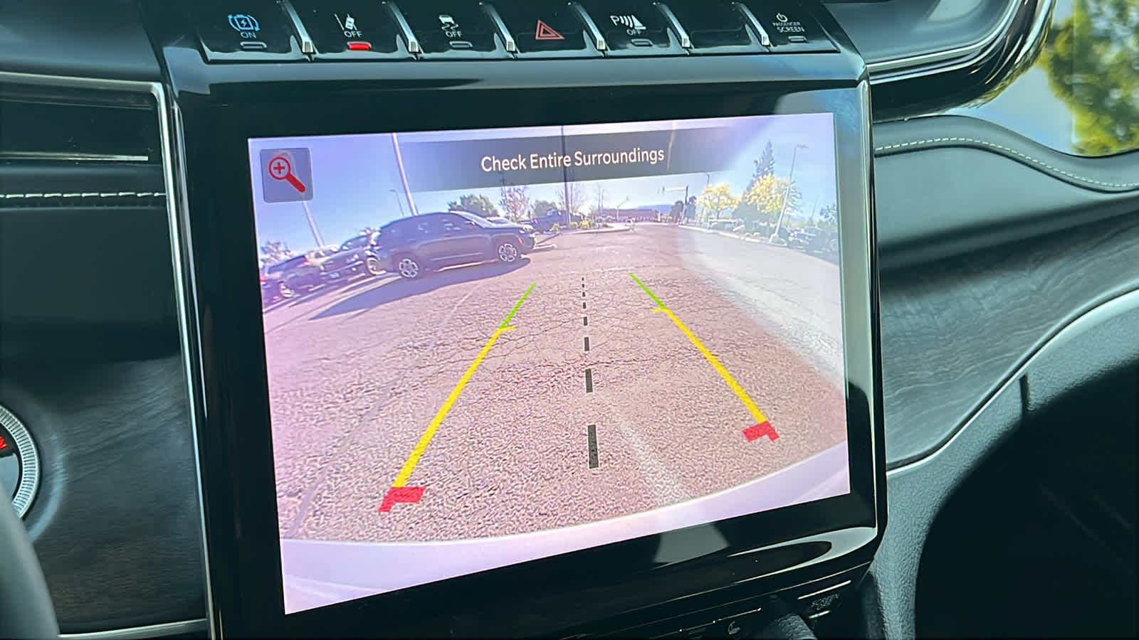 Thumbnail: 2022 Jeep Grand Cherokee - 16