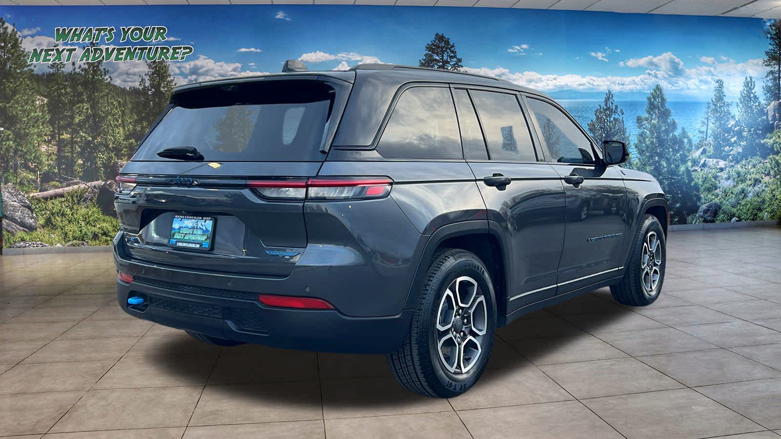 Thumbnail: 2022 Jeep Grand Cherokee - 5