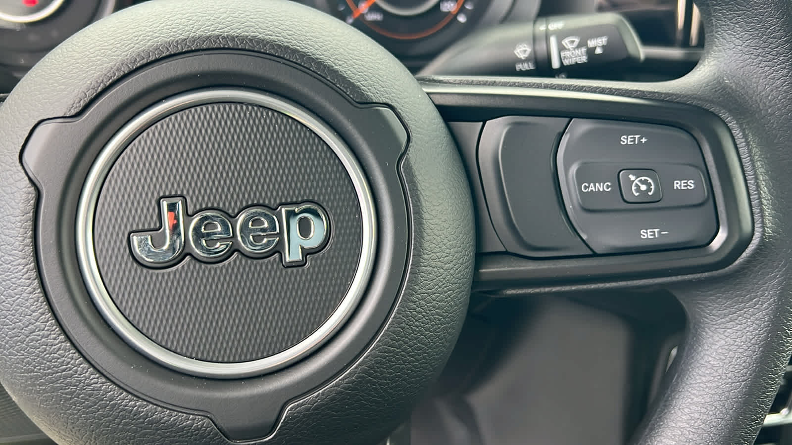 Thumbnail: 2025 Jeep Gladiator - 20