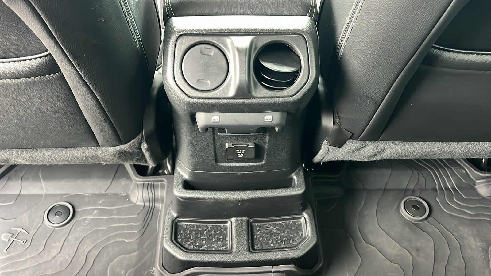 Thumbnail: 2023 Jeep Wrangler - 25