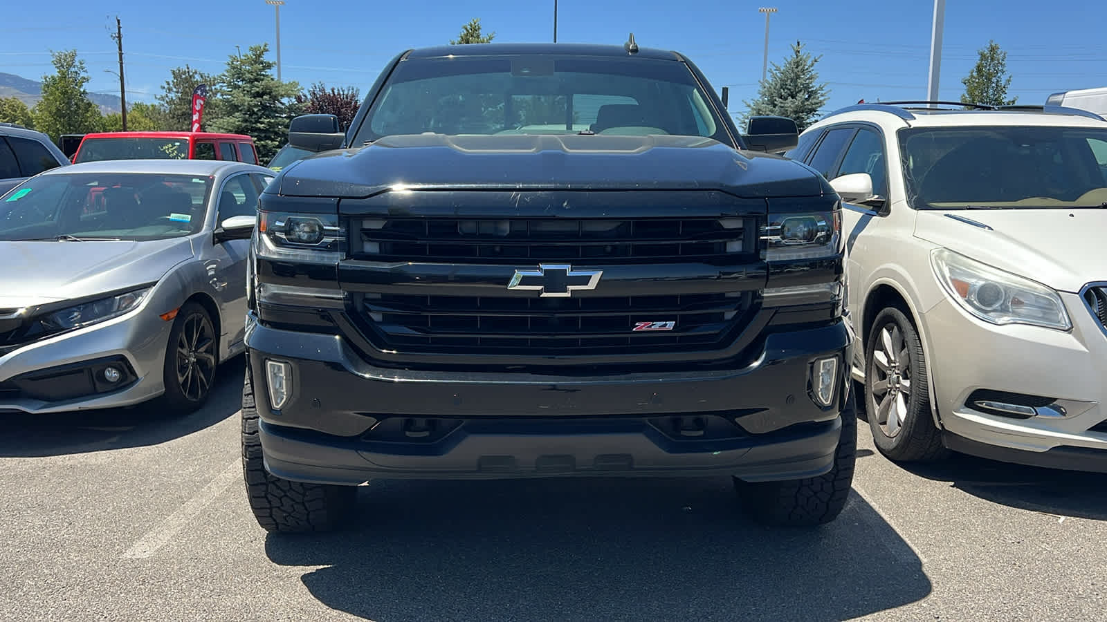 Thumbnail: 2017 Chevrolet Silverado 1500 - 2
