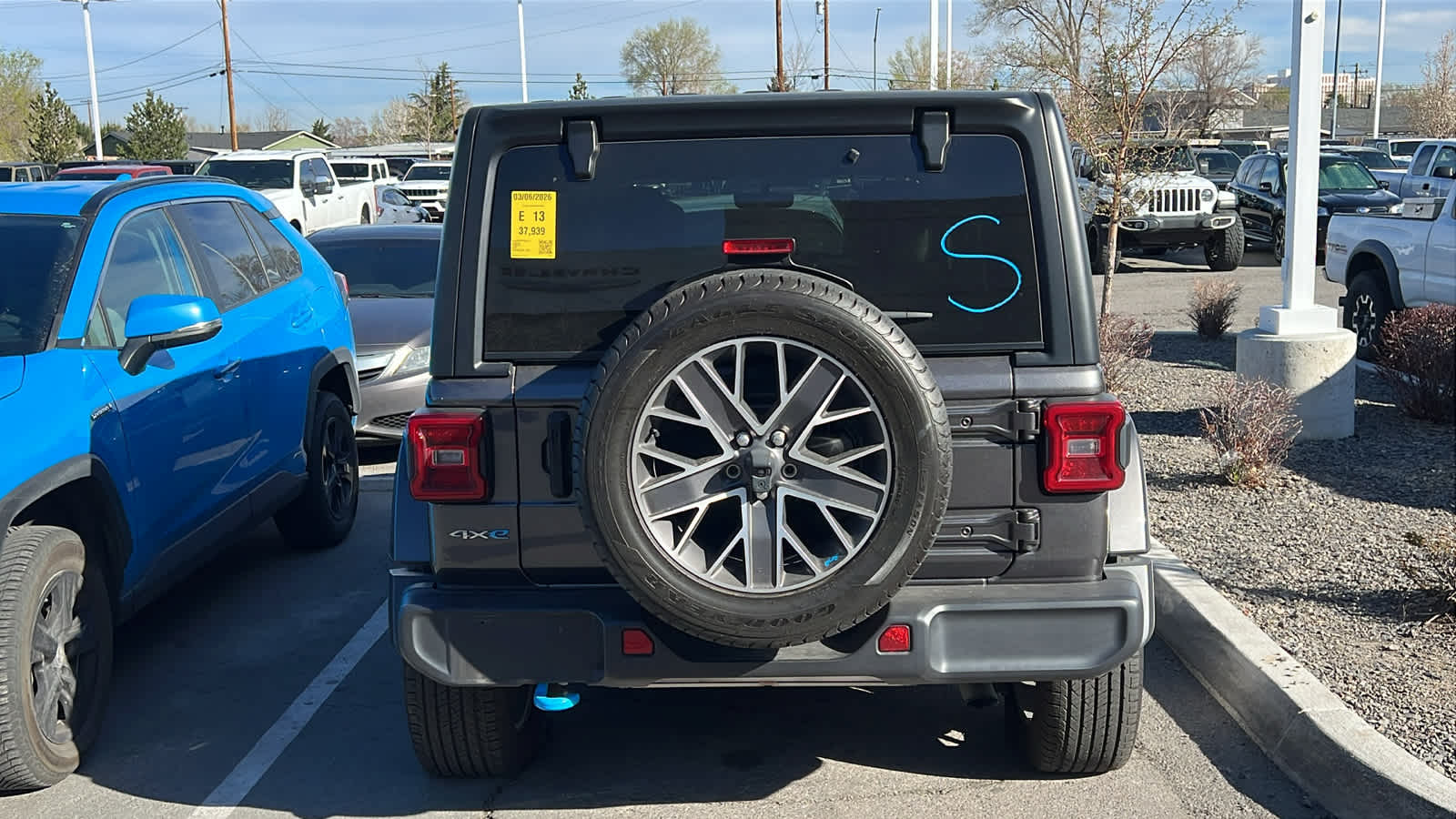 Thumbnail: 2023 Jeep Wrangler - 8