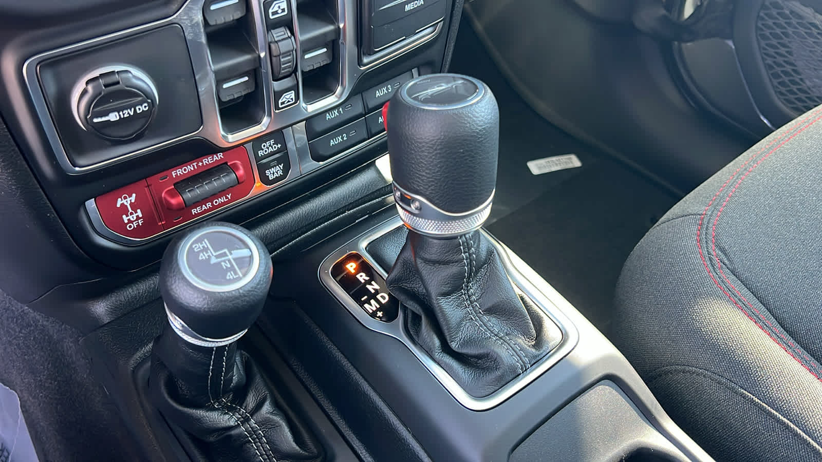 Thumbnail: 2026 Jeep Gladiator - 13