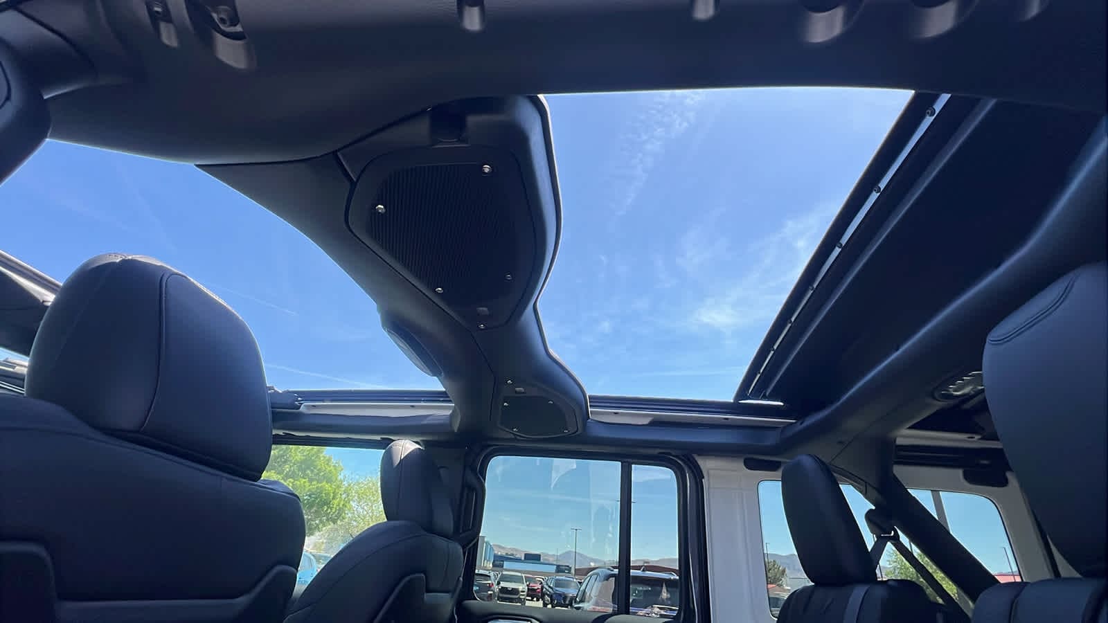 Thumbnail: 2026 Jeep Wrangler - 33