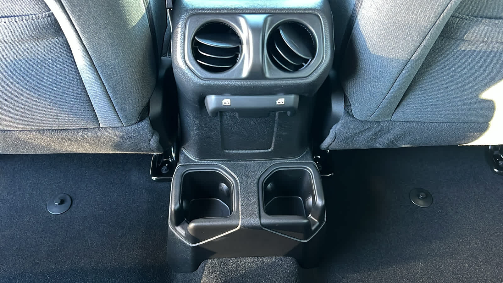 Thumbnail: 2026 Jeep Wrangler - 25