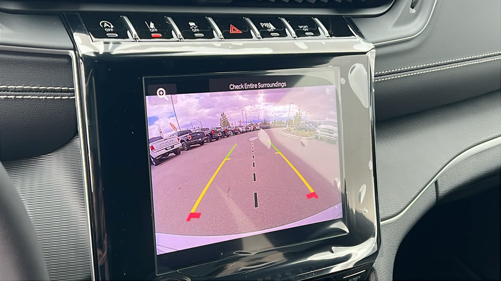 Thumbnail: 2025 Jeep Grand Cherokee - 16