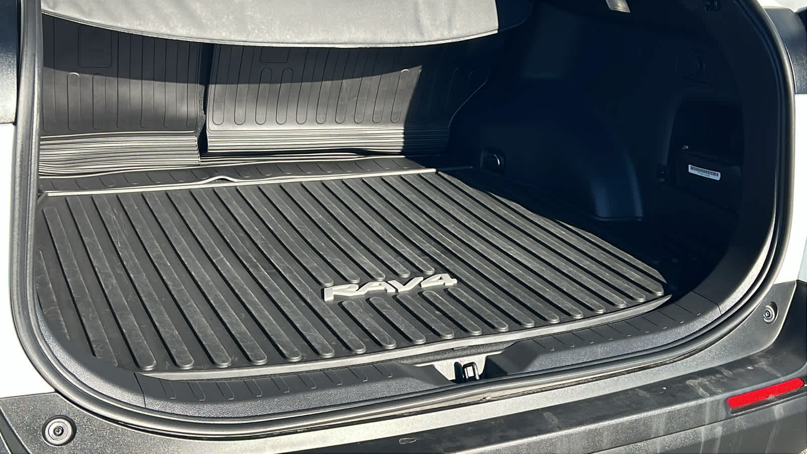 Thumbnail: 2024 Toyota RAV4 - 27