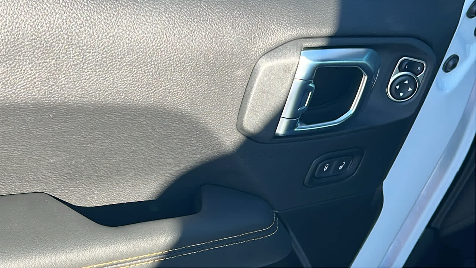 Thumbnail: 2026 Jeep Wrangler - 22